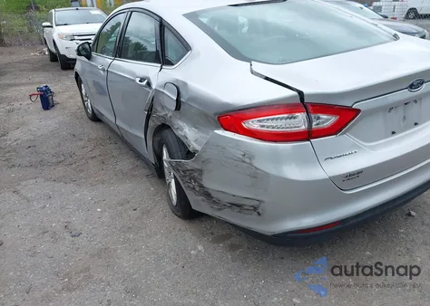 2015 Ford Fusion S из США, поврежденный, VIN 3FA6P0G79FR134089